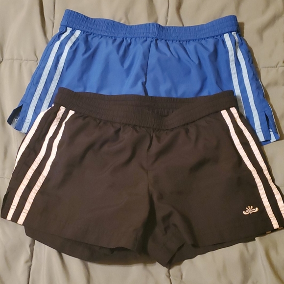 Old Navy Pants - 🌸 4 for $10! Bundle of 2 Old Navy Athletic Shorts